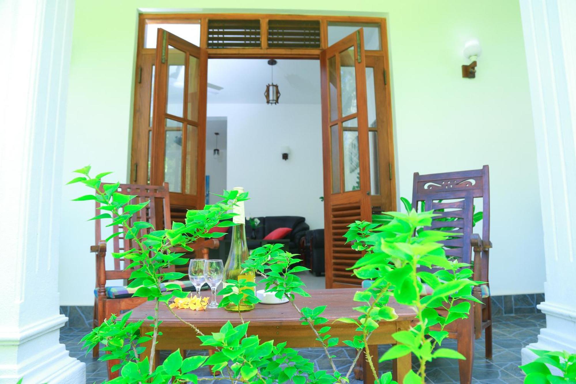 Residence Chanty Hikkaduwa Exterior foto